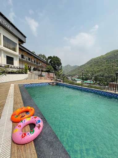 Crystal blue swimming pool